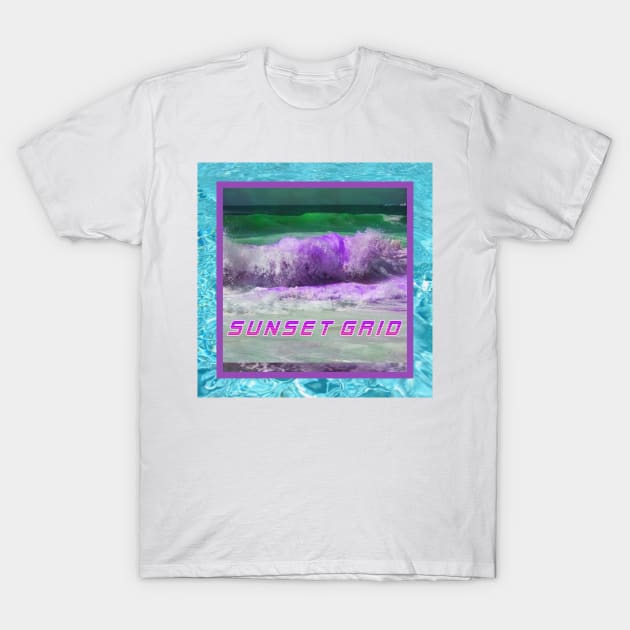 Waved T-Shirt by bluescreen